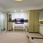 1 Bedroom Apartment In Podomoro Medan